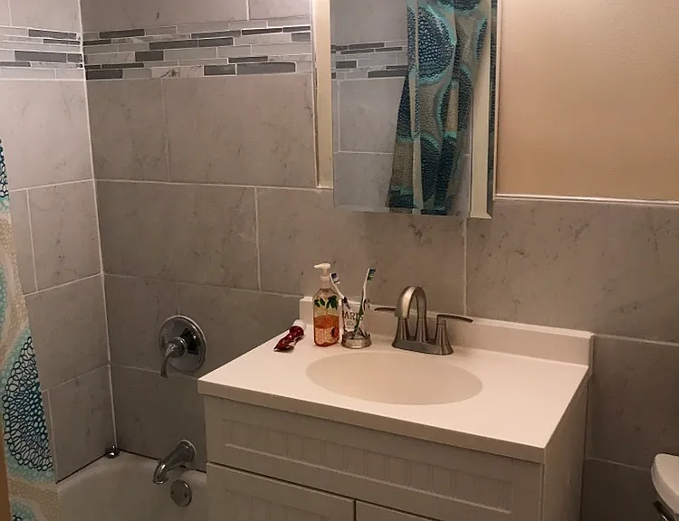 3346 S Whitnall Ave — Photo 2