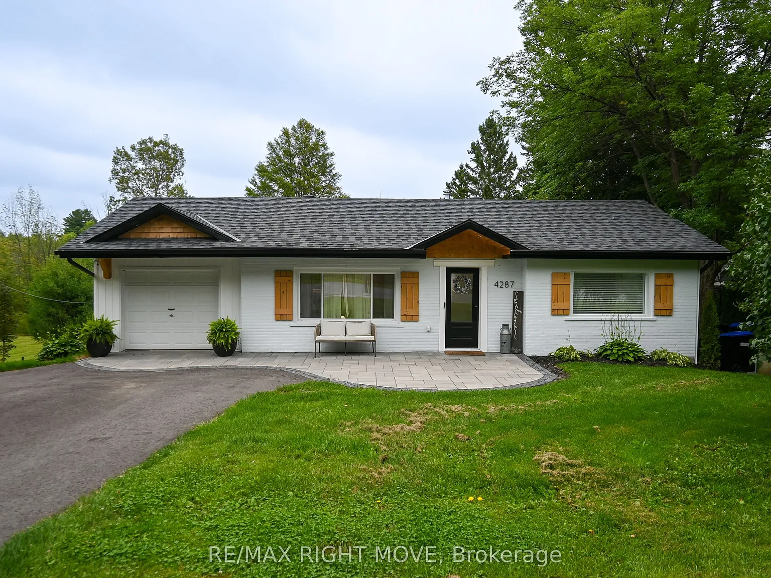 3 bed, $3,200 — Photo 1