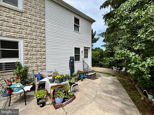 735 Fisher Ave Photo 1