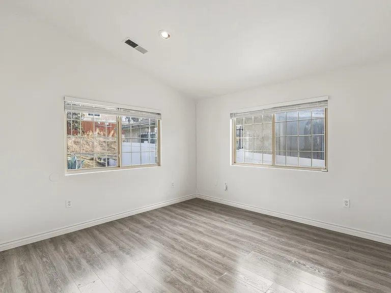 1120 Quail St — Photo 13