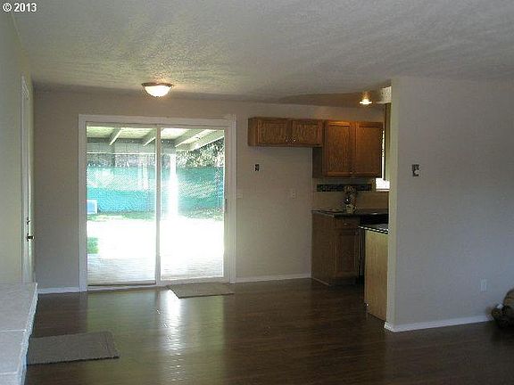 4th image of 12504 NE 76th St