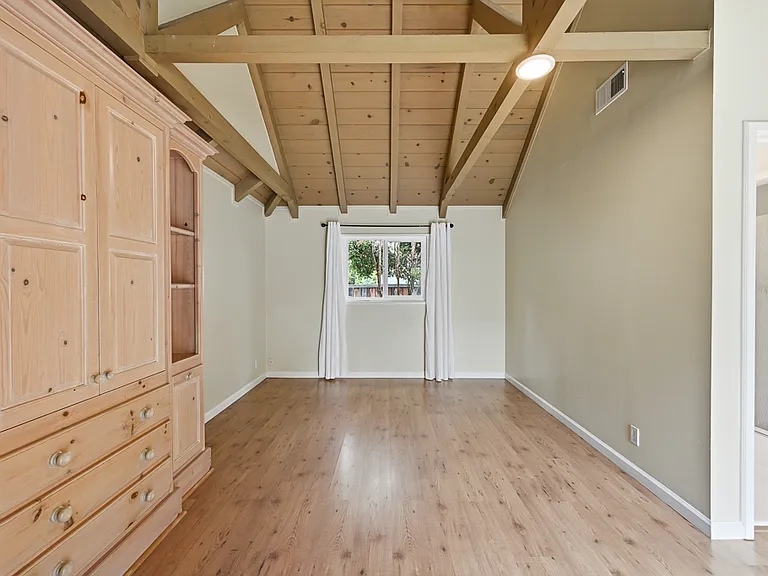 20 Kent Pl — Photo 23