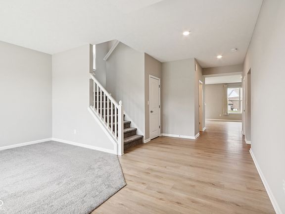 4th image of 5152 Wyndale Dr
