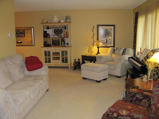 4th image of 401 37th Ave S