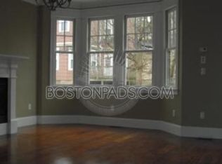15 Eldora St, Roxbury, MA 02120