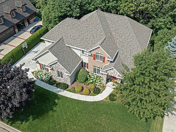5th image of 422 Bosworth Ln