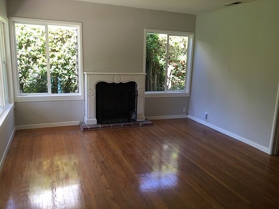 3rd image of 2021 Oakley Ave