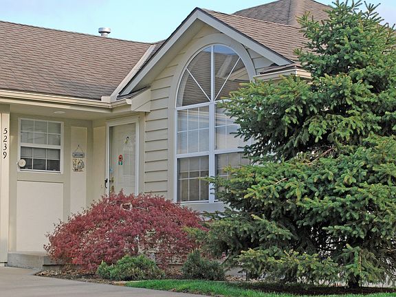3rd image of 5239 S Downey Ave