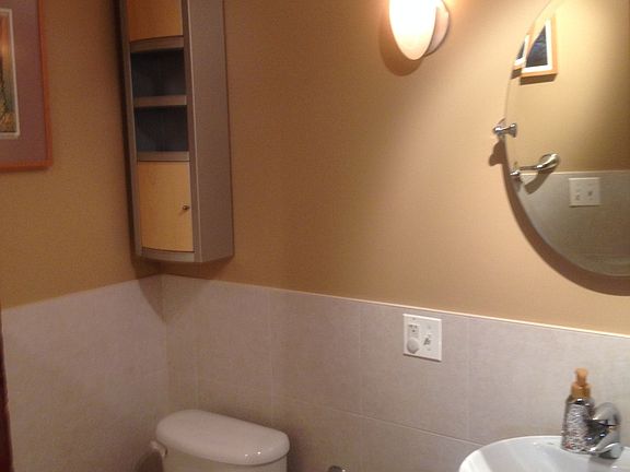 5th image of 7017 N Greenview Ave APT 1