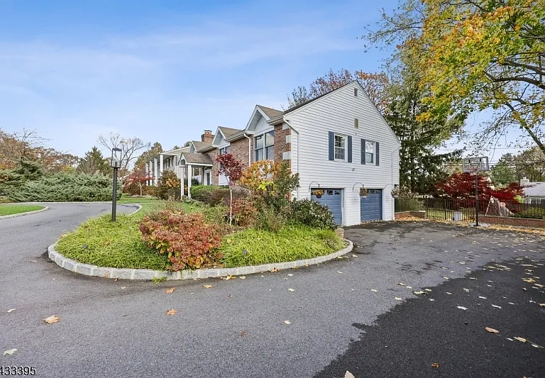48 Woodmont Rd — Photo 19
