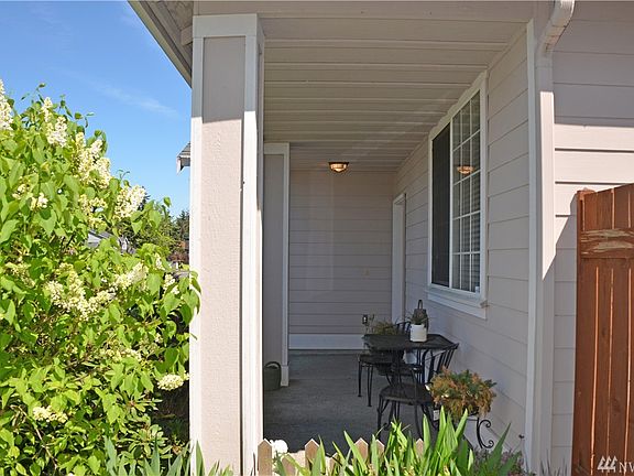 4th image of 17515 89th Ave E