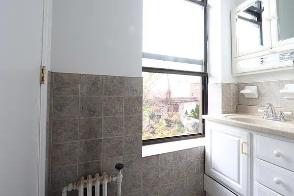 Rented by Douglas Elliman | media 18