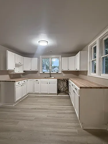 720 S Apperson Way Photo 1