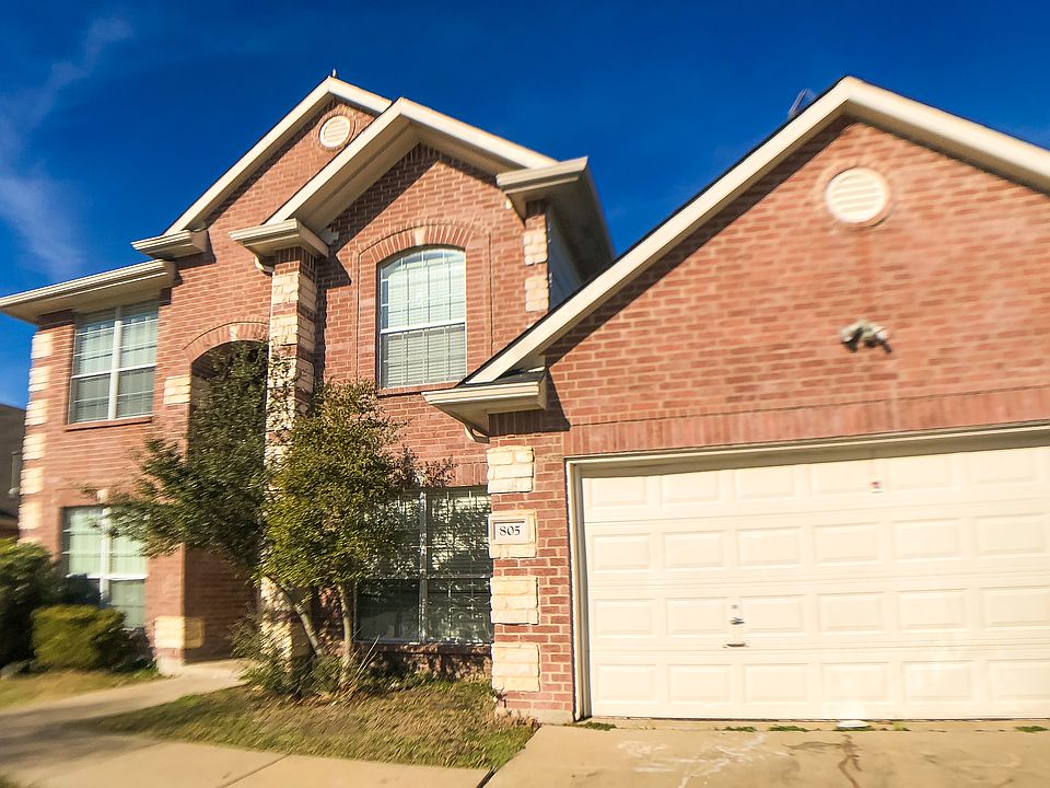 1st image of 805 Valley Ct