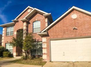 805 Valley Ct, Royse City, TX