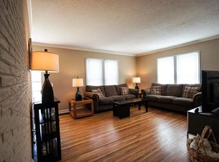 2901 Zenith Ave N, Robbinsdale, MN 55422