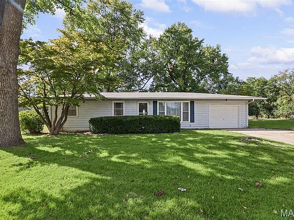2nd image of 211 Edding Ln