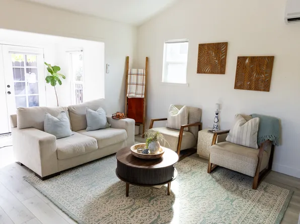 (undisclosed Address), Encinitas, CA 92024