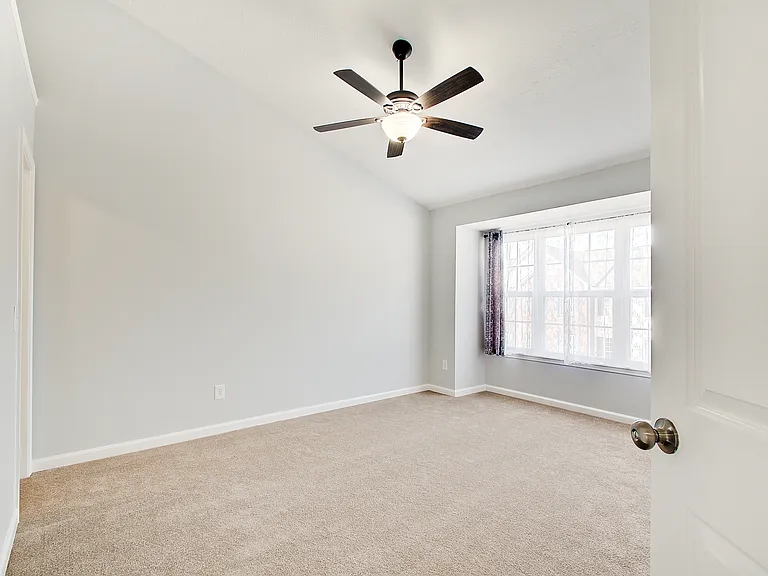 9465 Tanhurst Dr — Photo 15