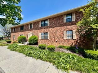 810 Highland Dr APT 404, Knoxville, TN 37912