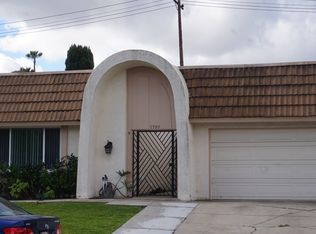 1589 Wintergreen Pl APT A, Costa Mesa, CA 92626