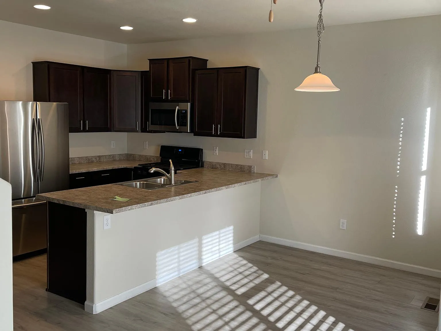 1566 Sepia Ave — Photo 3