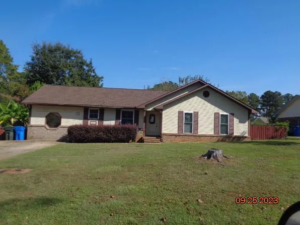 107 Bartlet Ln, Dothan, AL 36305