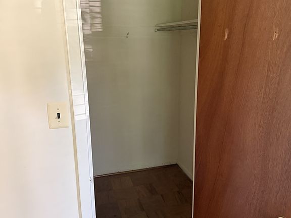 3rd image of 922 N Ivy St #5