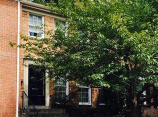 10534 Assembly Dr, Fairfax, VA 22030