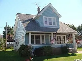 19206 Mohawk Ave photo 1
