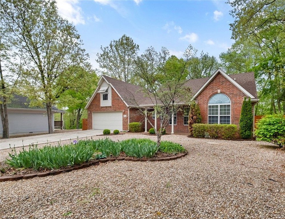 10 Applecross Ln, Bella Vista, AR 72715 Zillow