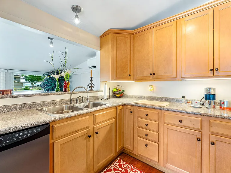 1118 Country Club Ln — Photo 6