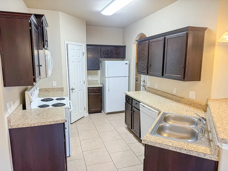 1203 Loyal Ln #A — Photo 7