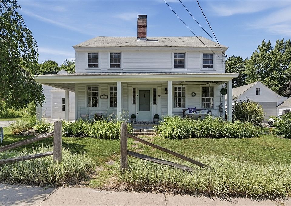 1st image of 12 Bacon St