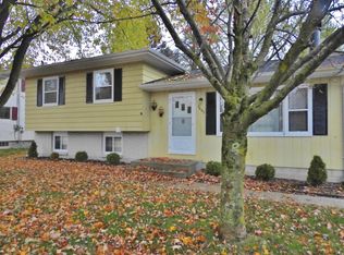 2407 45th St, Two Rivers, WI 54241