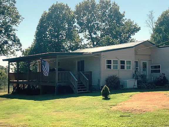 2nd image of 130 Ginger Ln