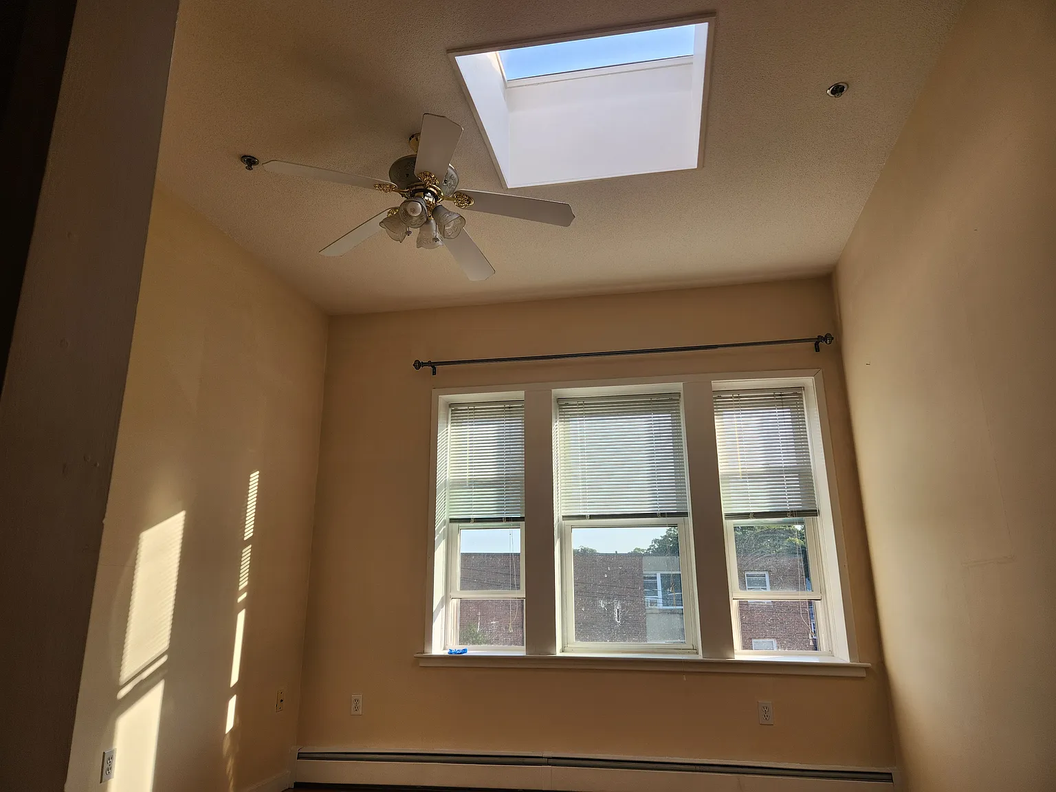 509 Pleasant St — Photo 2