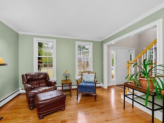 3rd image of 7 James Ave