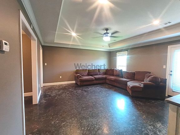 5th image of 1112 Gregory Ct