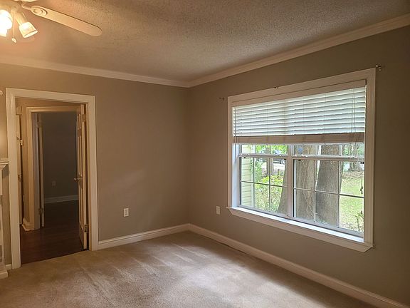 5th image of 2517 Churchill Dr