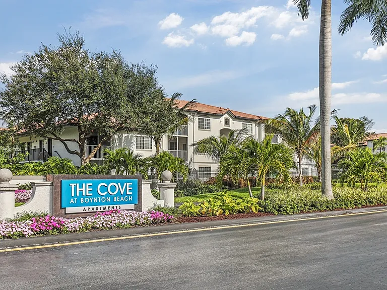 The Cove at Boynton Beach Apartments — Photo 15