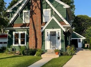 606 Carey St, Lansing, MI 48915