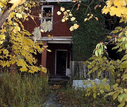 2nd image of 439 Green St