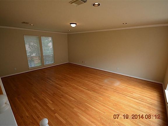 2nd image of 4113 Blossom St Unit C
