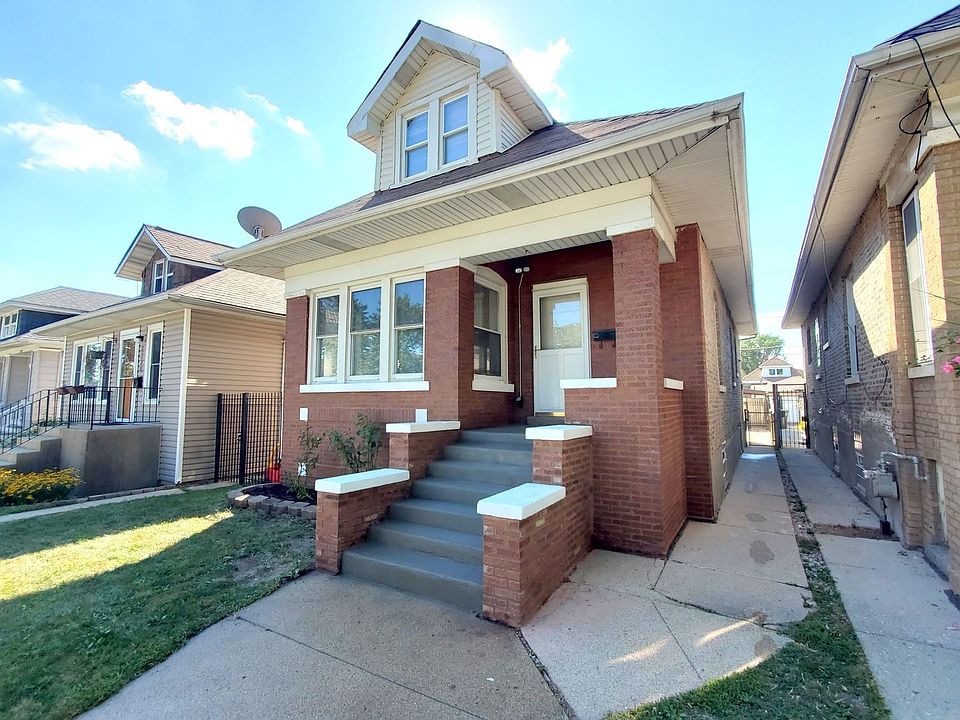 1st image of 2222 N Leamington Ave