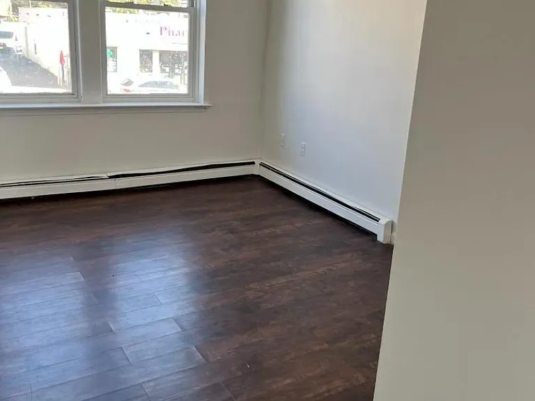 340 Morris Ave #1 — Photo 6