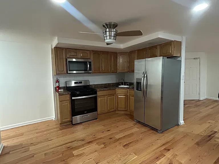39 Burnet St #1 — Photo 10