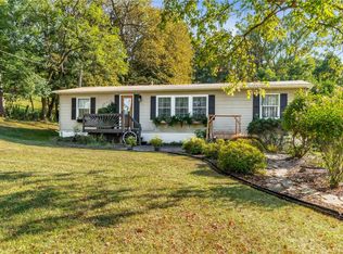 127 Coffeys Crossing Rd, Washington, PA 15301