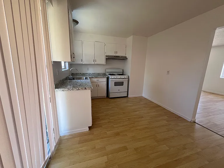 915 Aston Ave #921 — Photo 4