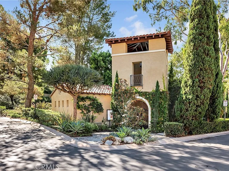 1 Savona Ct — Photo 26